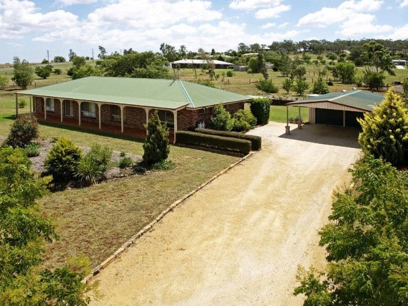 1 Janet Drive, VALE VIEW QLD 4352, Vale View - Image 1