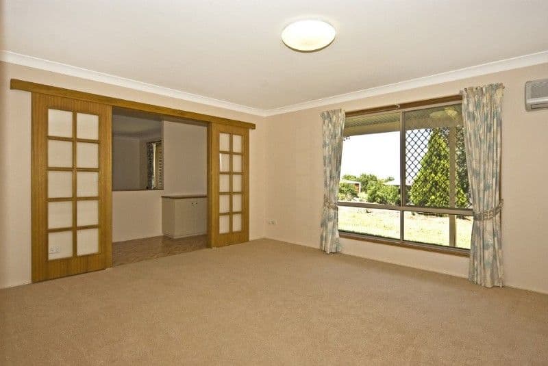 1 Janet Drive, VALE VIEW QLD 4352, Vale View - Thumbnail 2