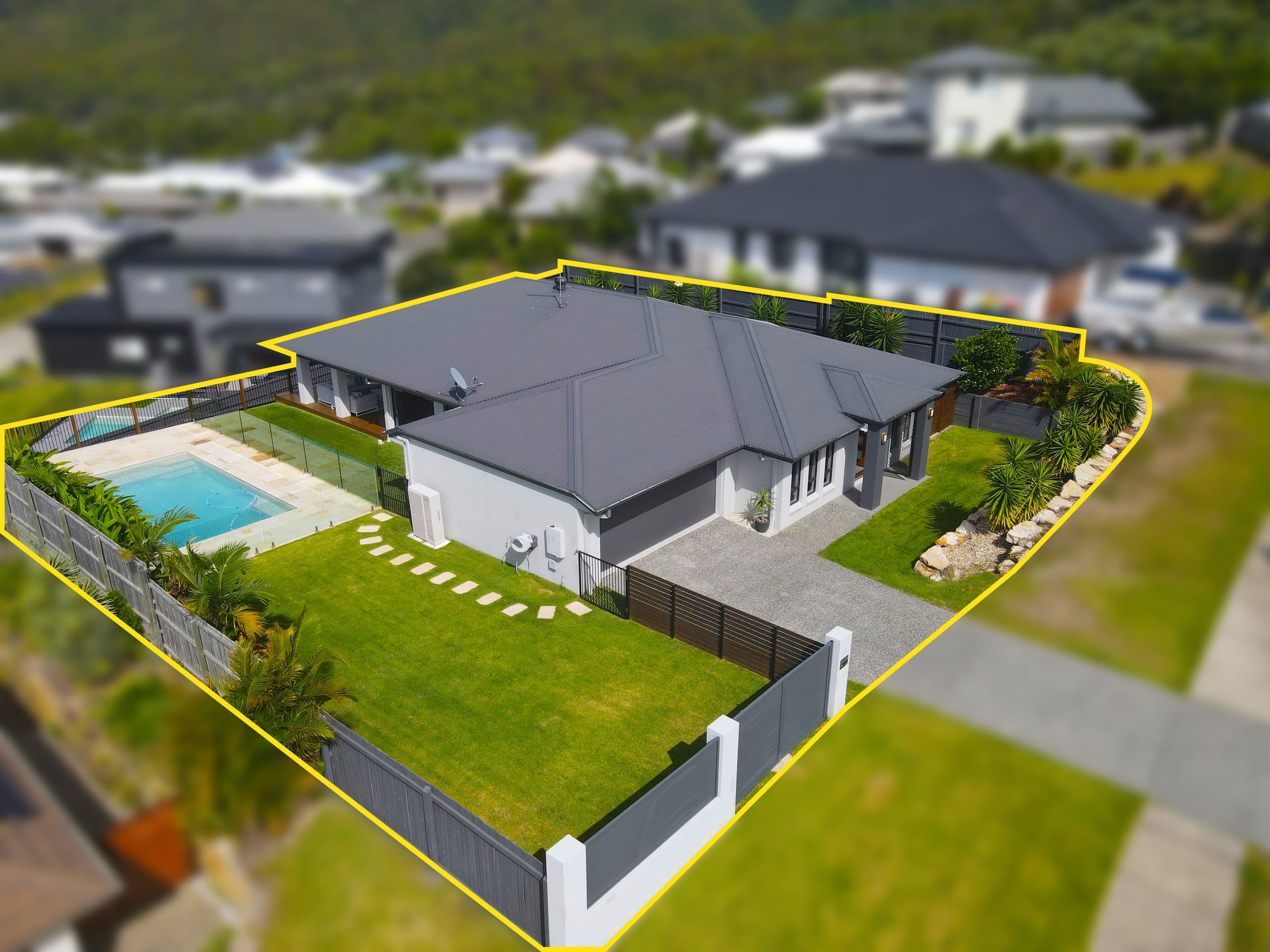 20 Skyridge Drive, Upper Coomera QLD 4209, Upper Coomera - Thumbnail 3