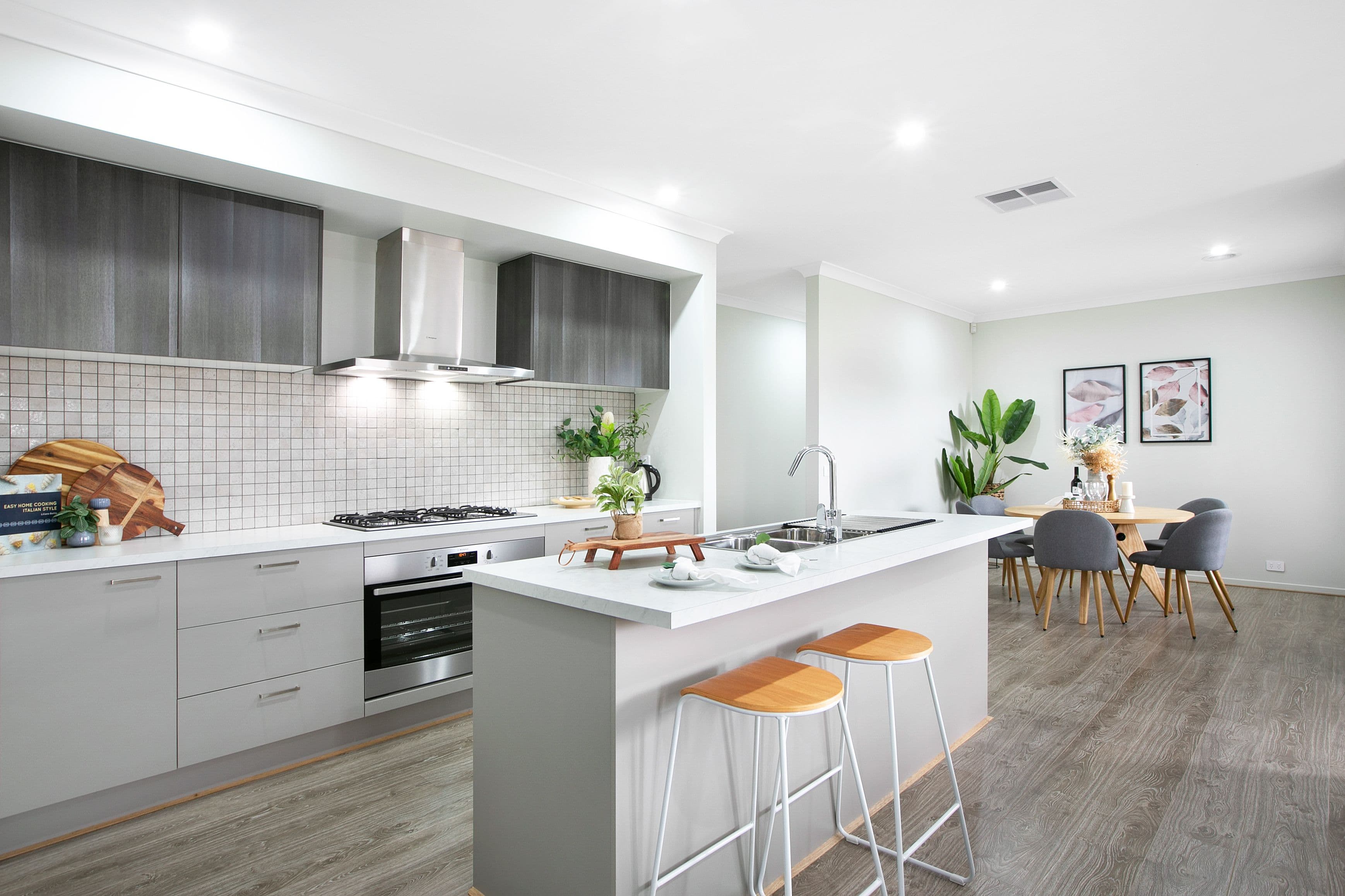 87 Ellscott Boulevard, Mickleham VIC 3064, Mickleham - Thumbnail 5