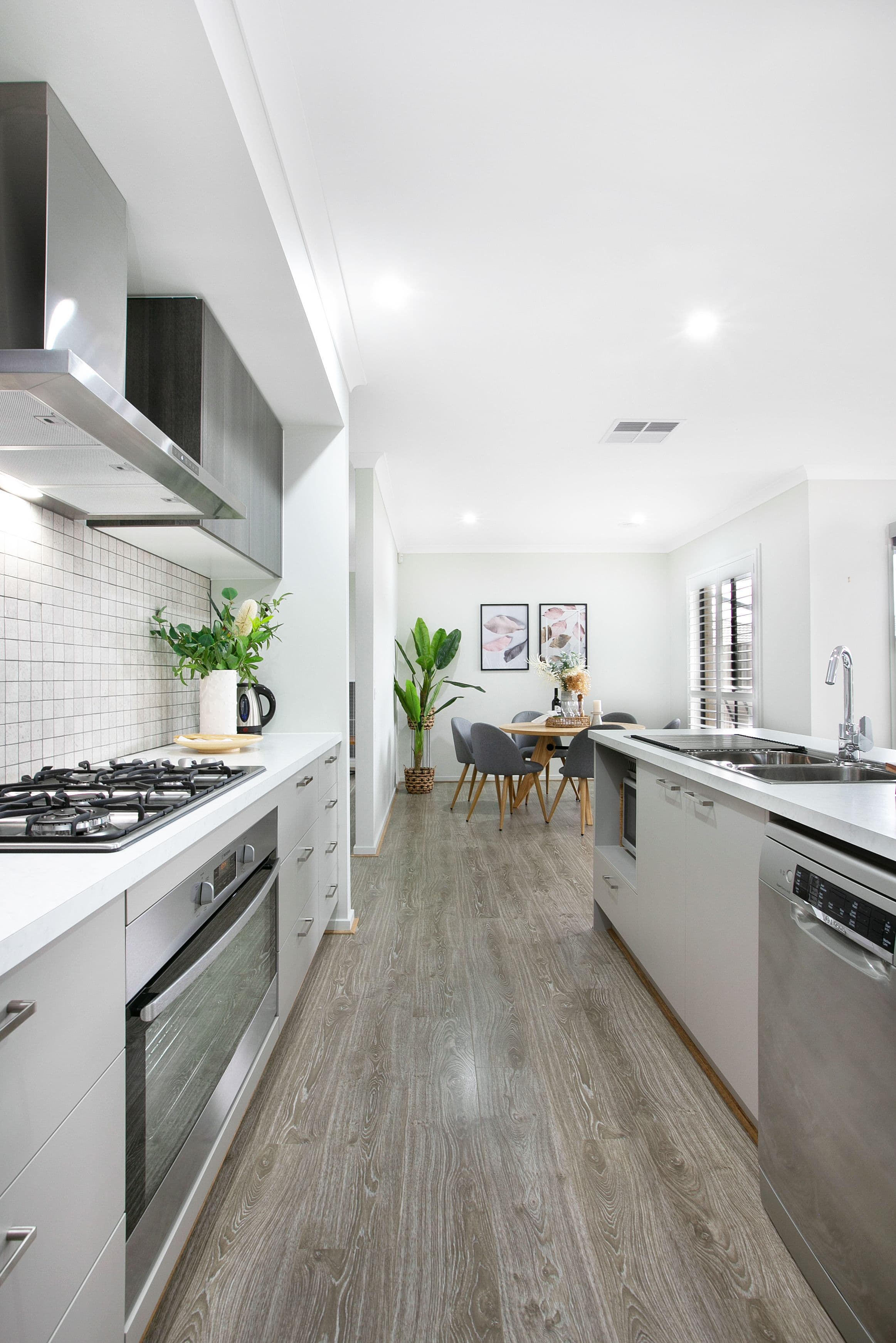 87 Ellscott Boulevard, Mickleham VIC 3064, Mickleham - Thumbnail 8