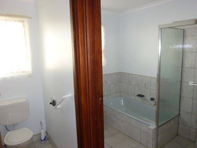 11A  Guilford Street, CLARE SA 5453, Clare - Thumbnail 5