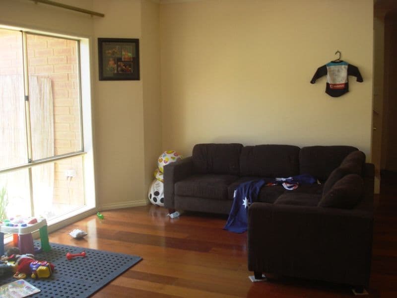 4 Dorset Close, New Auckland, QLD, 4680, New Auckland - Thumbnail 4
