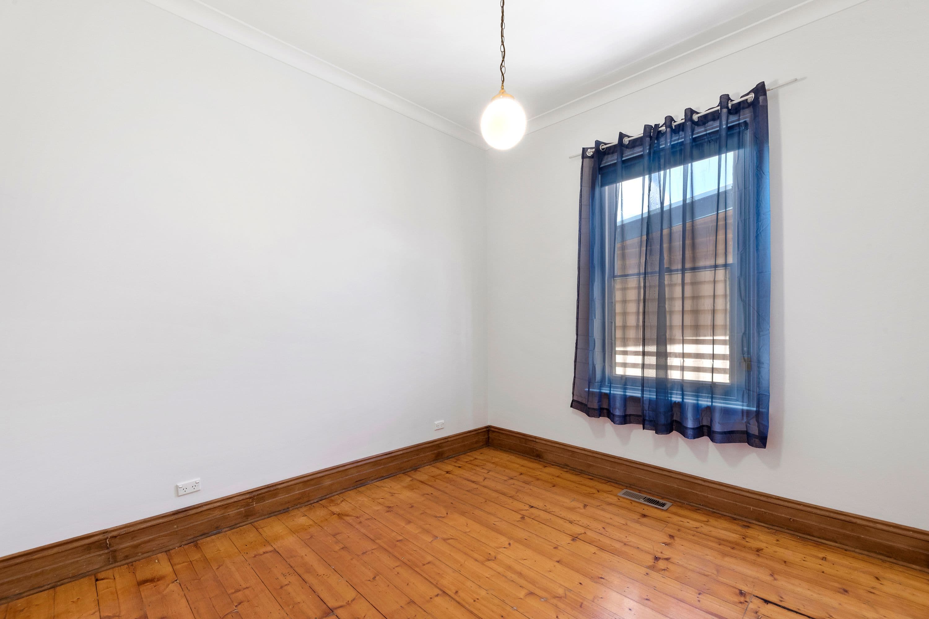 402 Eaglehawk Road, Eaglehawk VIC 3556, Eaglehawk - Thumbnail 4