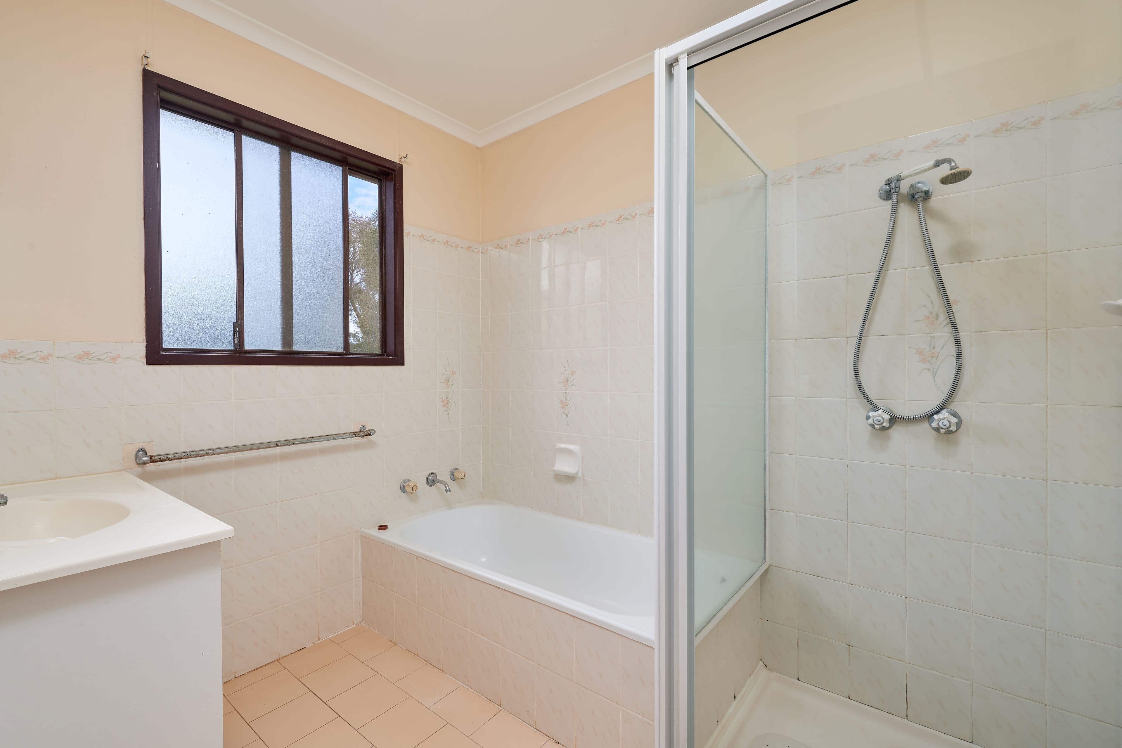 6 Kingdon Drive, Coolamon NSW 2701, Coolamon - Thumbnail 8