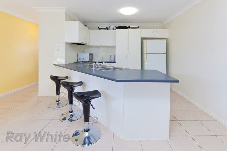 16 Creekside Drive, SPRINGFIELD LAKES QLD 4300, Springfield Lakes - Thumbnail 2