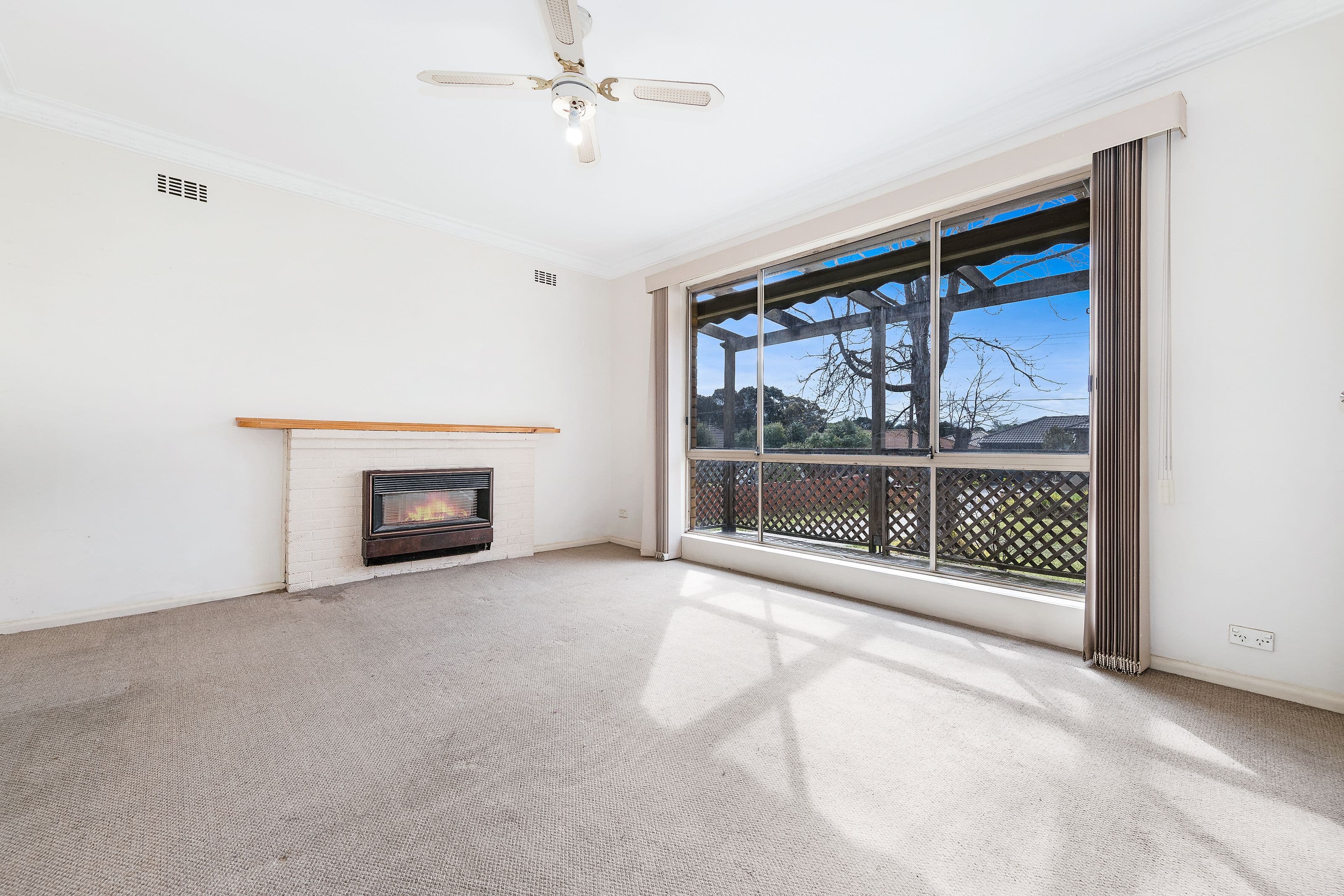 65 Lebanon Crescent, Mulgrave VIC 3170, Mulgrave - Thumbnail 3