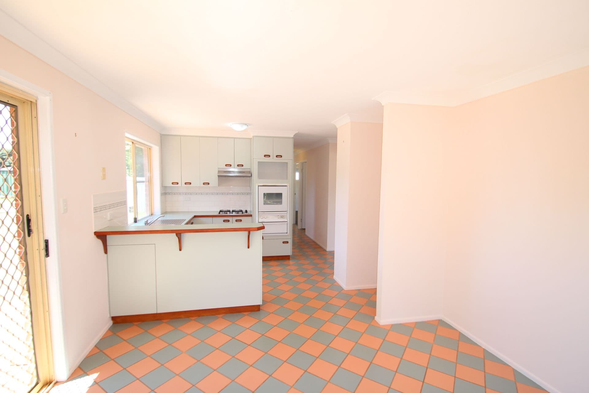 12 Lacebark Court, Glenvale QLD 4350, Glenvale - Thumbnail 5
