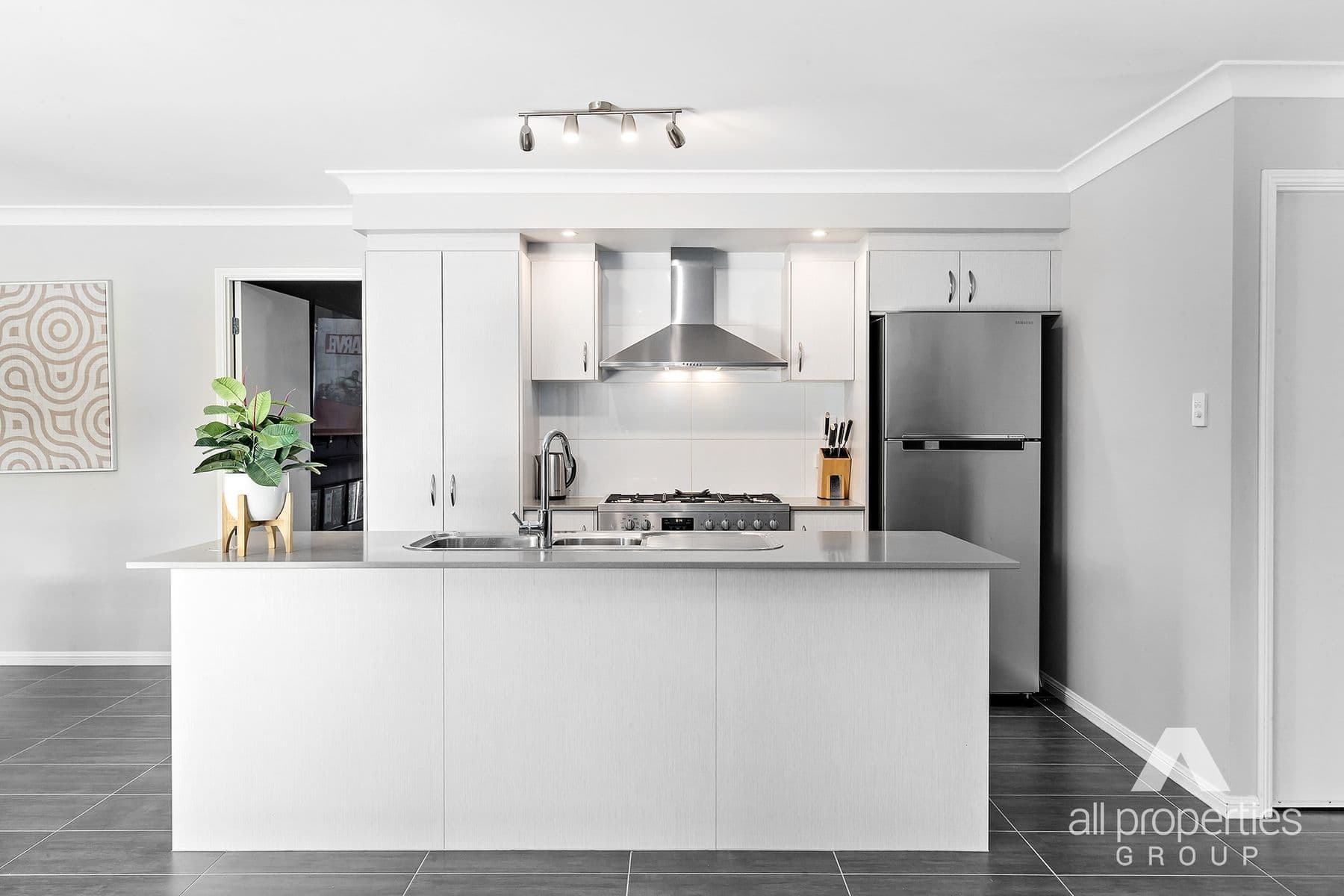 5 Jasmine Court, Flagstone QLD 4280, Flagstone - Thumbnail 3