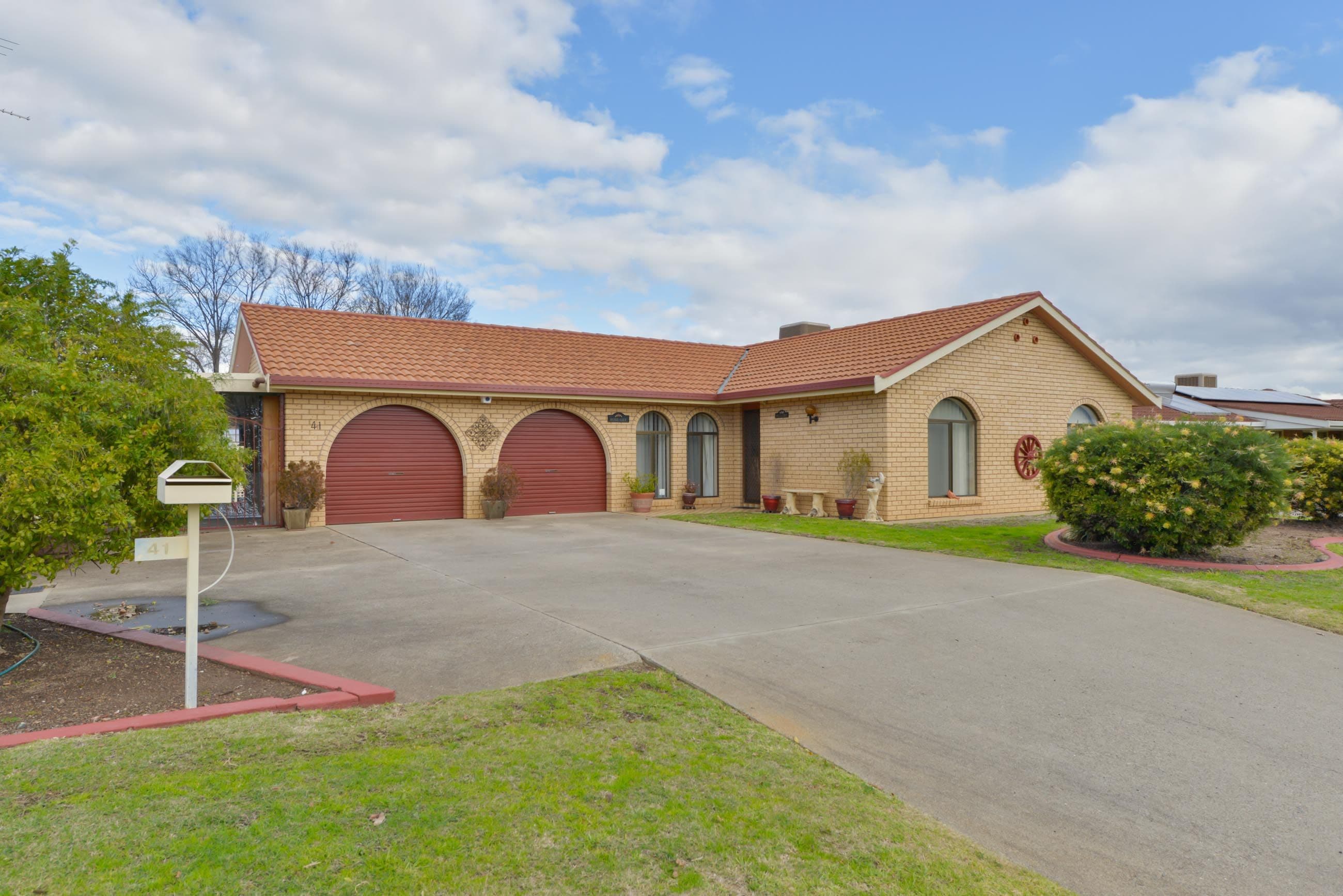41 Bandalong Street, Tamworth NSW 2340, Tamworth - Image 1