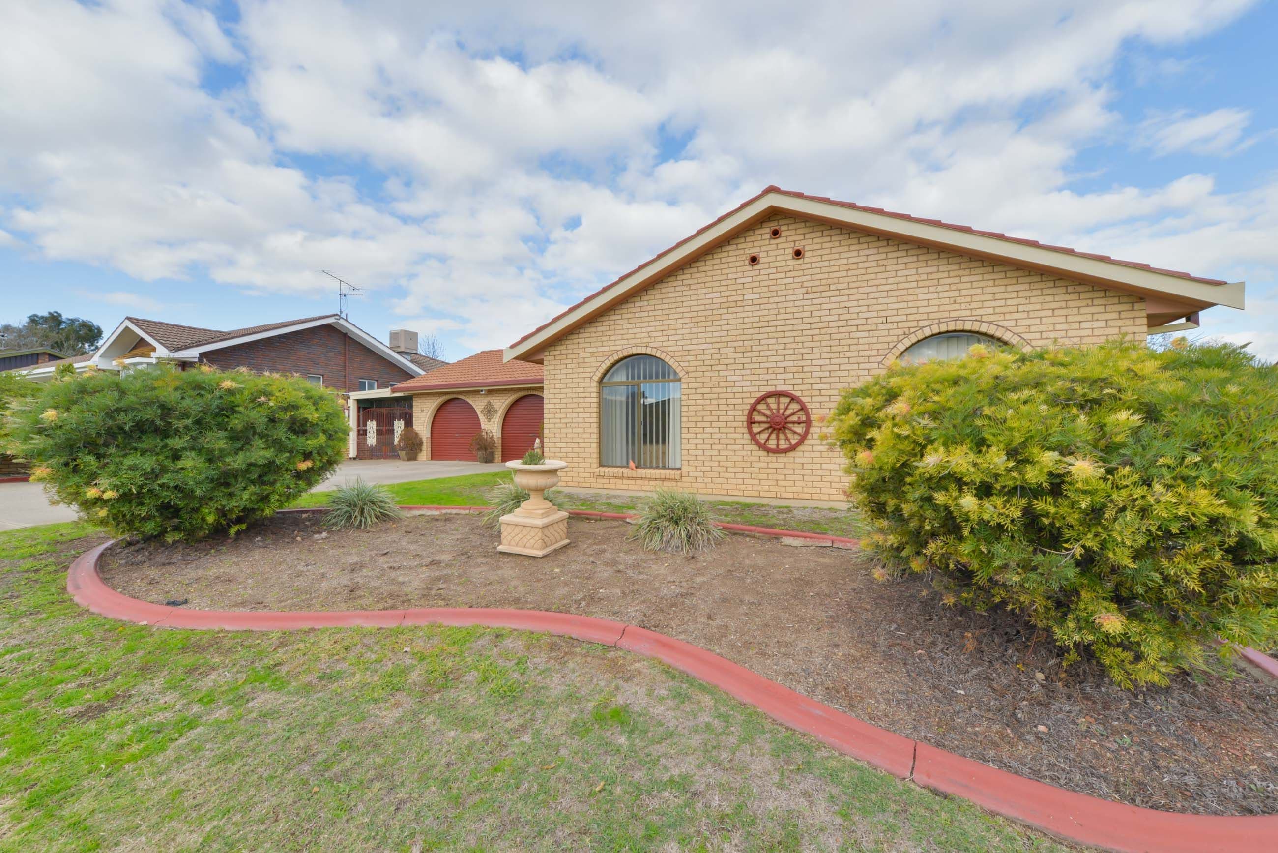 41 Bandalong Street, Tamworth NSW 2340, Tamworth - Thumbnail 2