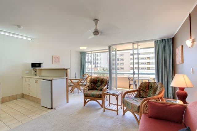 603-2 Queensland Avenue, Broadbeach QLD 4218, Broadbeach - Thumbnail 8