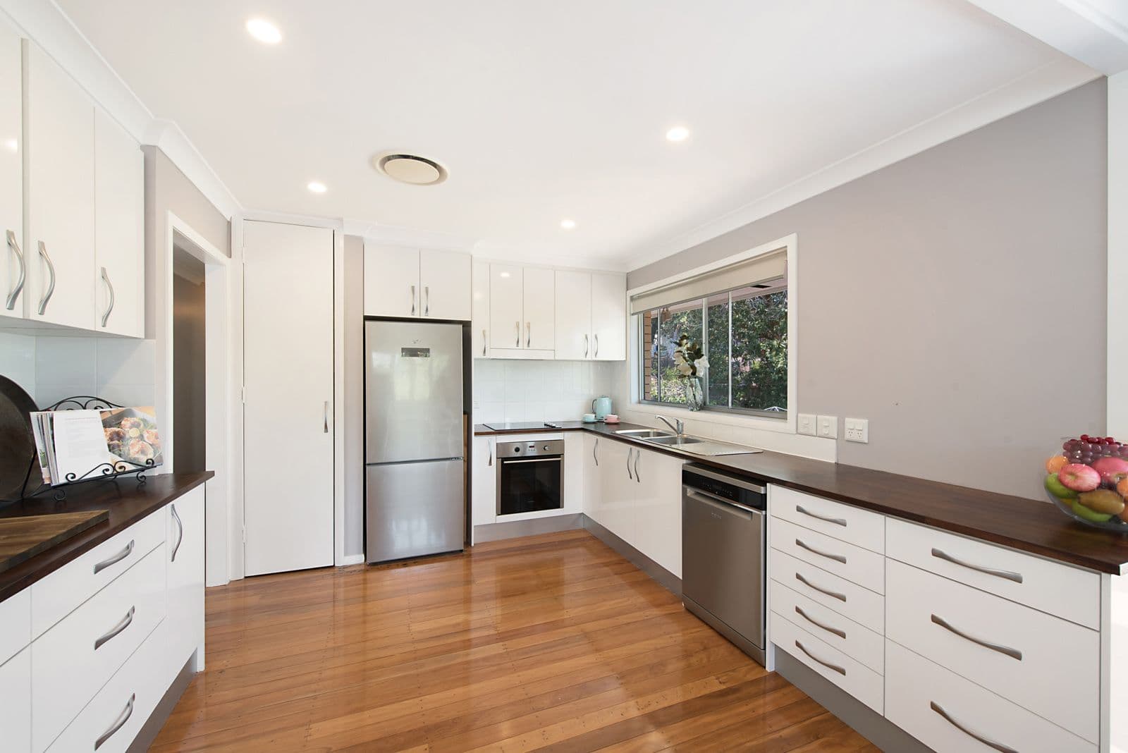 5 Ranger Street, Kenmore QLD 4069, Kenmore - Thumbnail 4