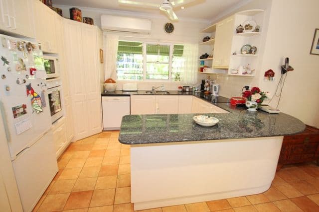 1 Donegan Crescent, KATHERINE NT 0850, Katherine - Thumbnail 2
