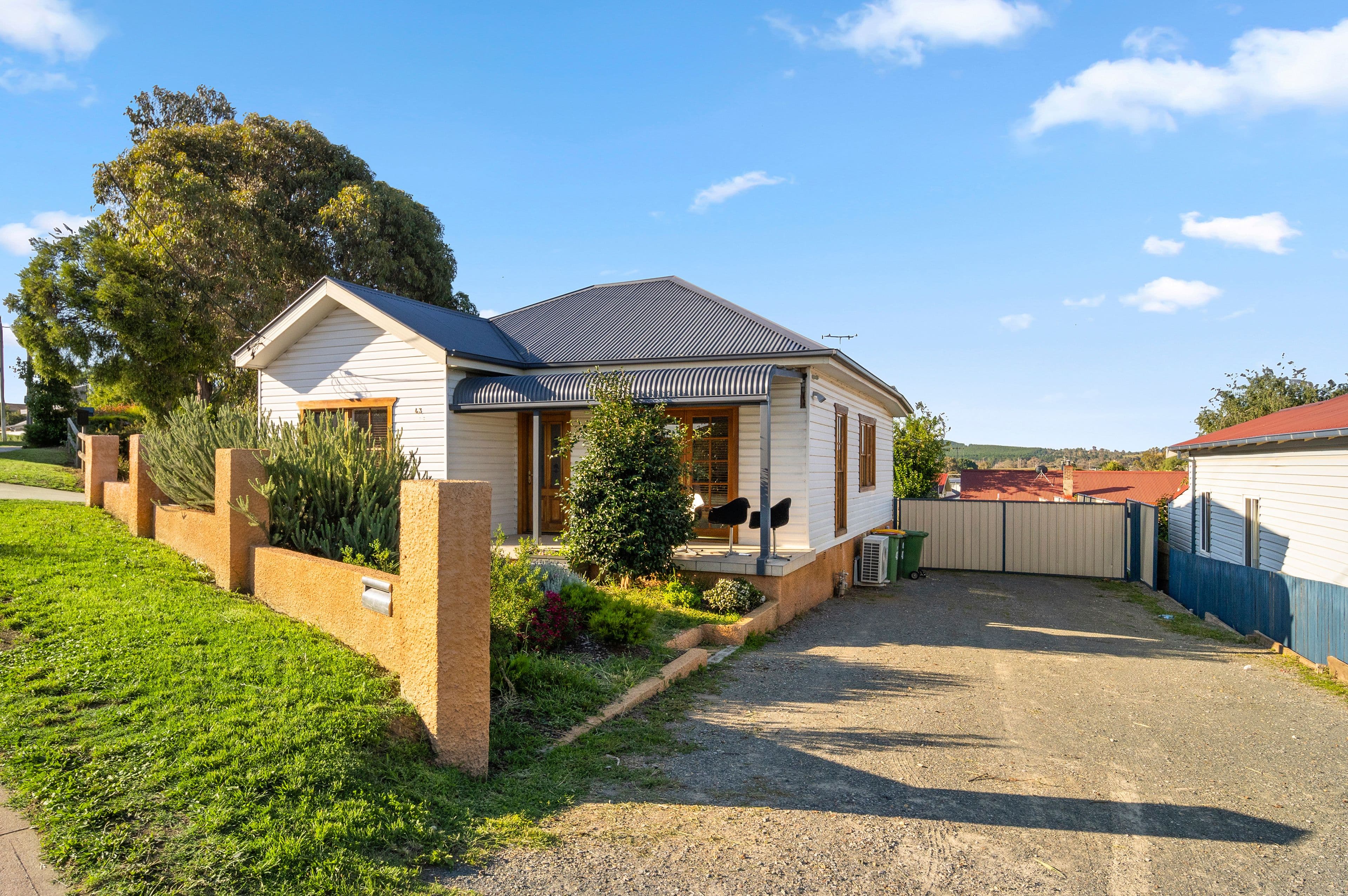 43 Uriarra Road, Crestwood NSW 2620, Crestwood - Thumbnail 2