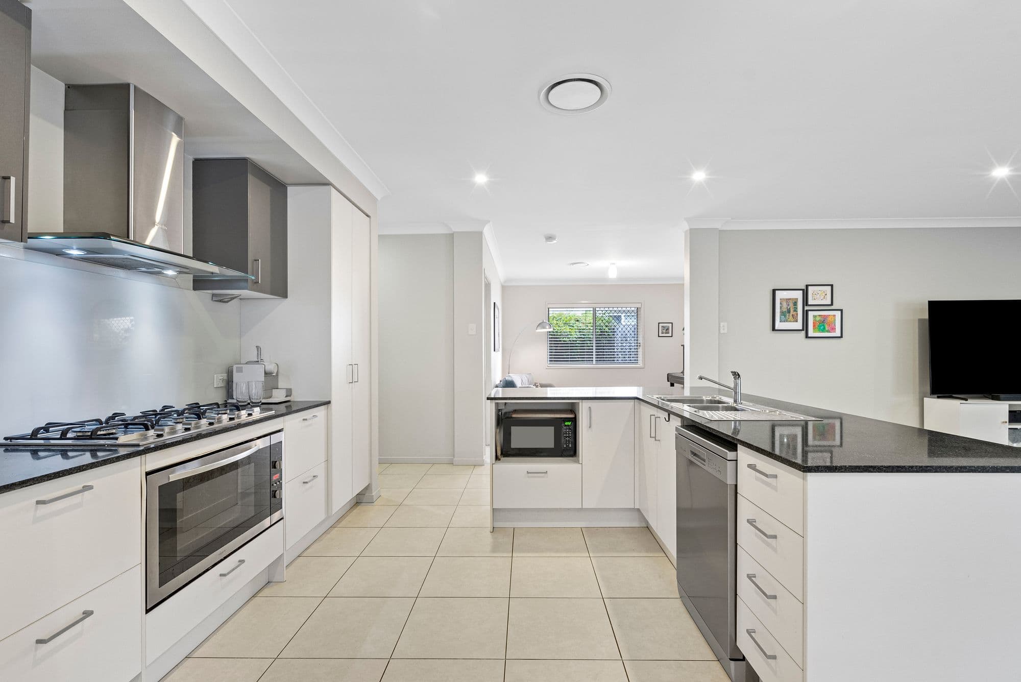 21 Azahar Street, Carseldine QLD 4034, Carseldine - Thumbnail 8