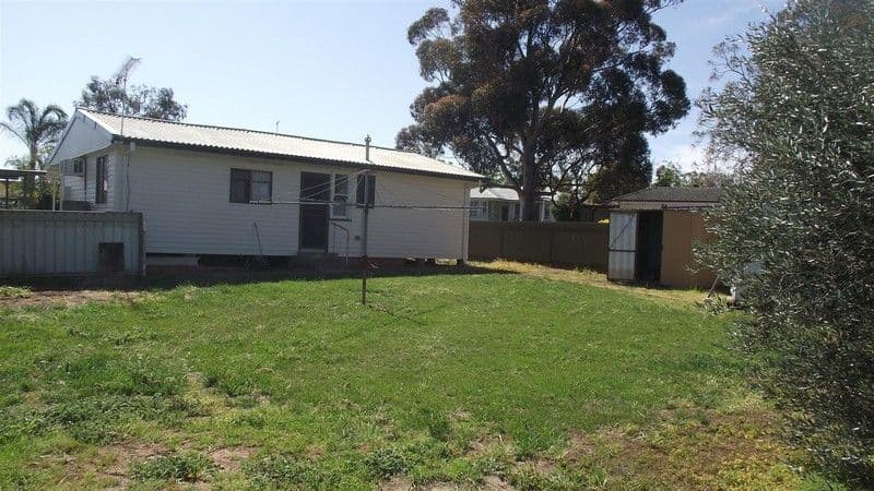 7 Moon Crescent, PARKES NSW 2870, Parkes - Thumbnail 7