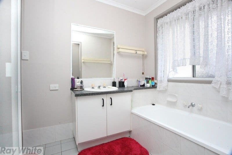 7 Alexandra Court, DECEPTION BAY QLD 4508, Deception Bay - Thumbnail 3