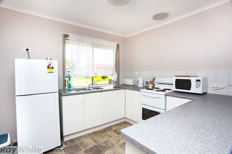 7 Alexandra Court, DECEPTION BAY QLD 4508, Deception Bay - Thumbnail 4