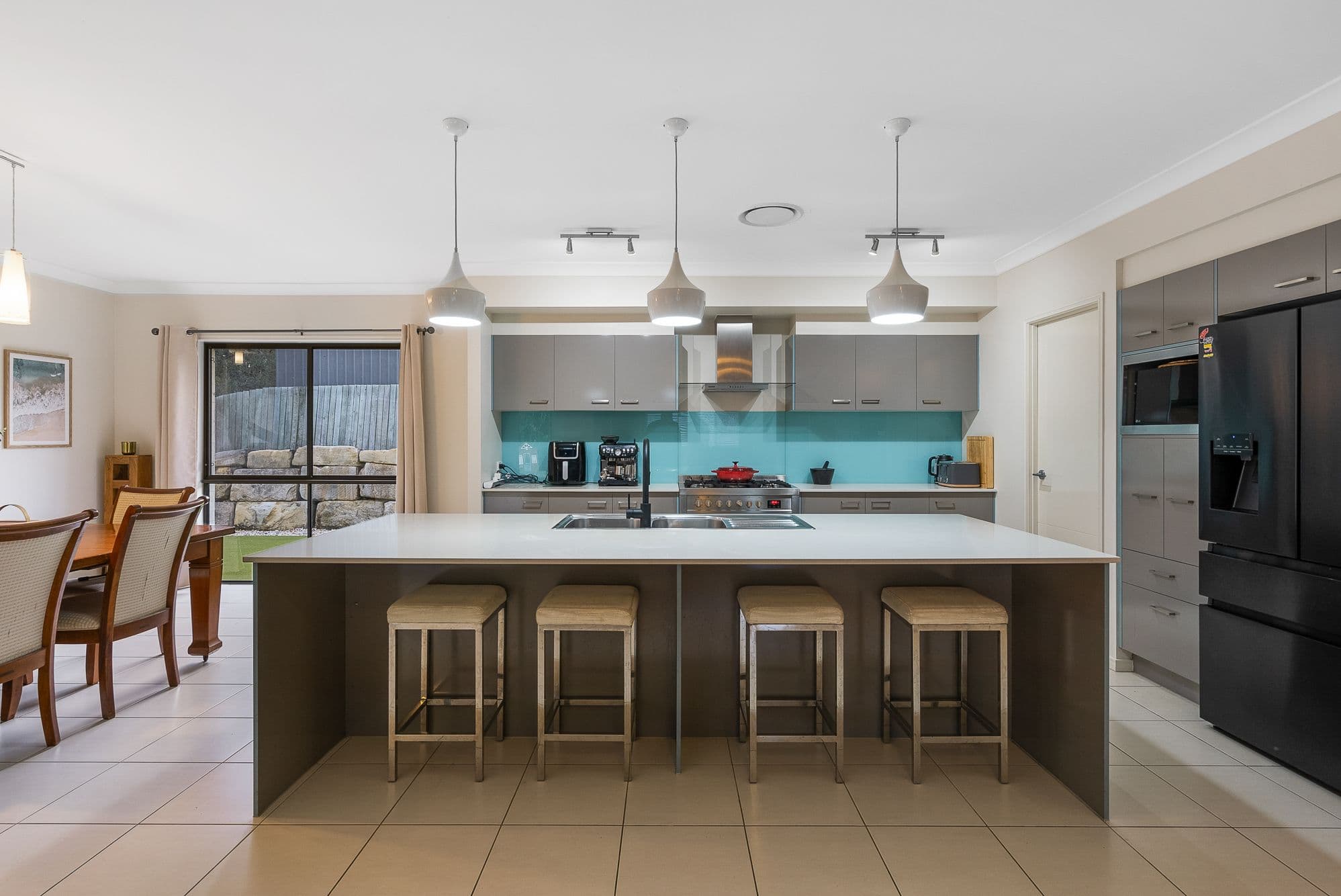 24 Dana Street, Cashmere QLD 4500, Cashmere - Thumbnail 2