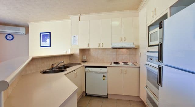 20 'Markham Court', 36 Australia Avenue, BROADBEACH QLD 4218, Broadbeach - Thumbnail 6