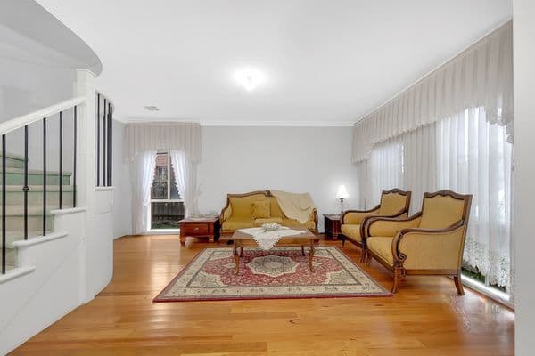 47 Shortridge Circuit, Roxburgh Park VIC 3064, Roxburgh Park - Thumbnail 3