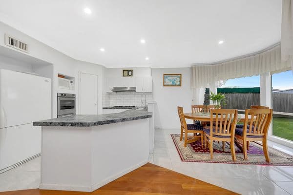 47 Shortridge Circuit, Roxburgh Park VIC 3064, Roxburgh Park - Thumbnail 5