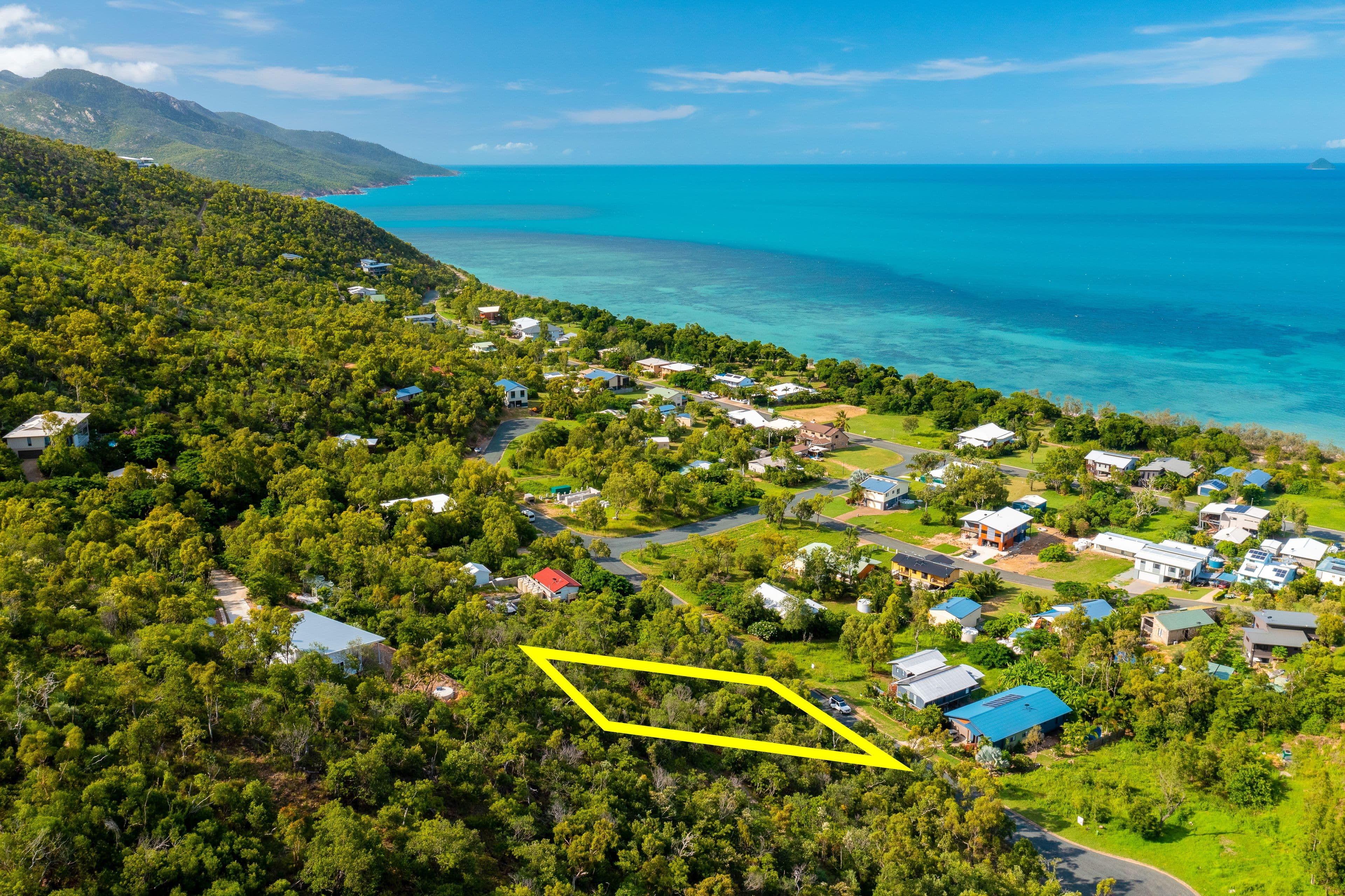 30 Rattray Avenue, Hideaway Bay QLD 4800, Hideaway Bay - Image 1