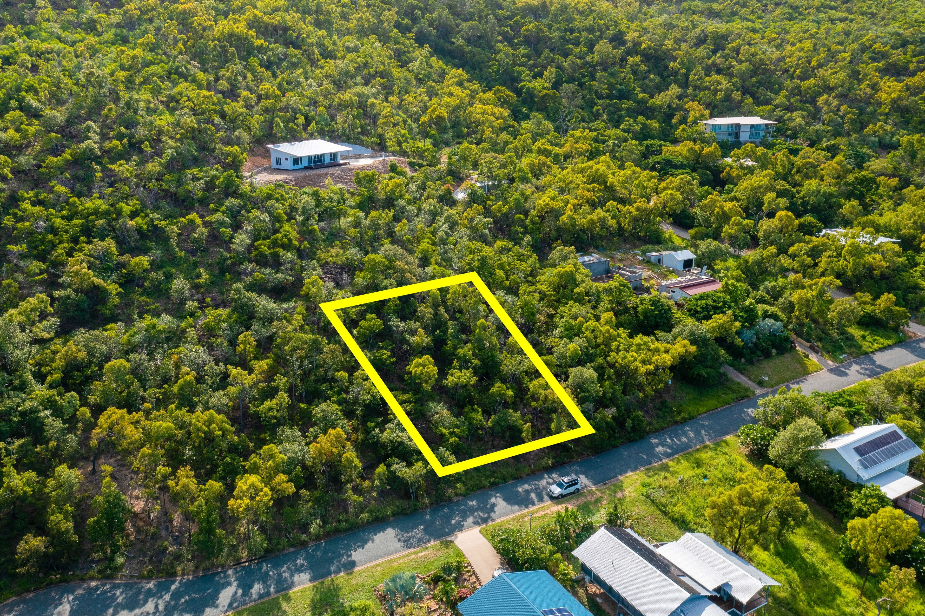 30 Rattray Avenue, Hideaway Bay QLD 4800, Hideaway Bay - Thumbnail 2