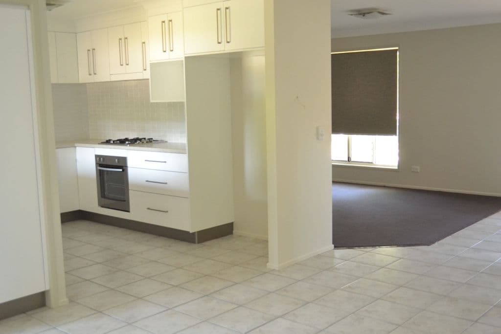 10 Lorikeet Avenue, YEPPOON QLD 4703, Yeppoon - Thumbnail 4