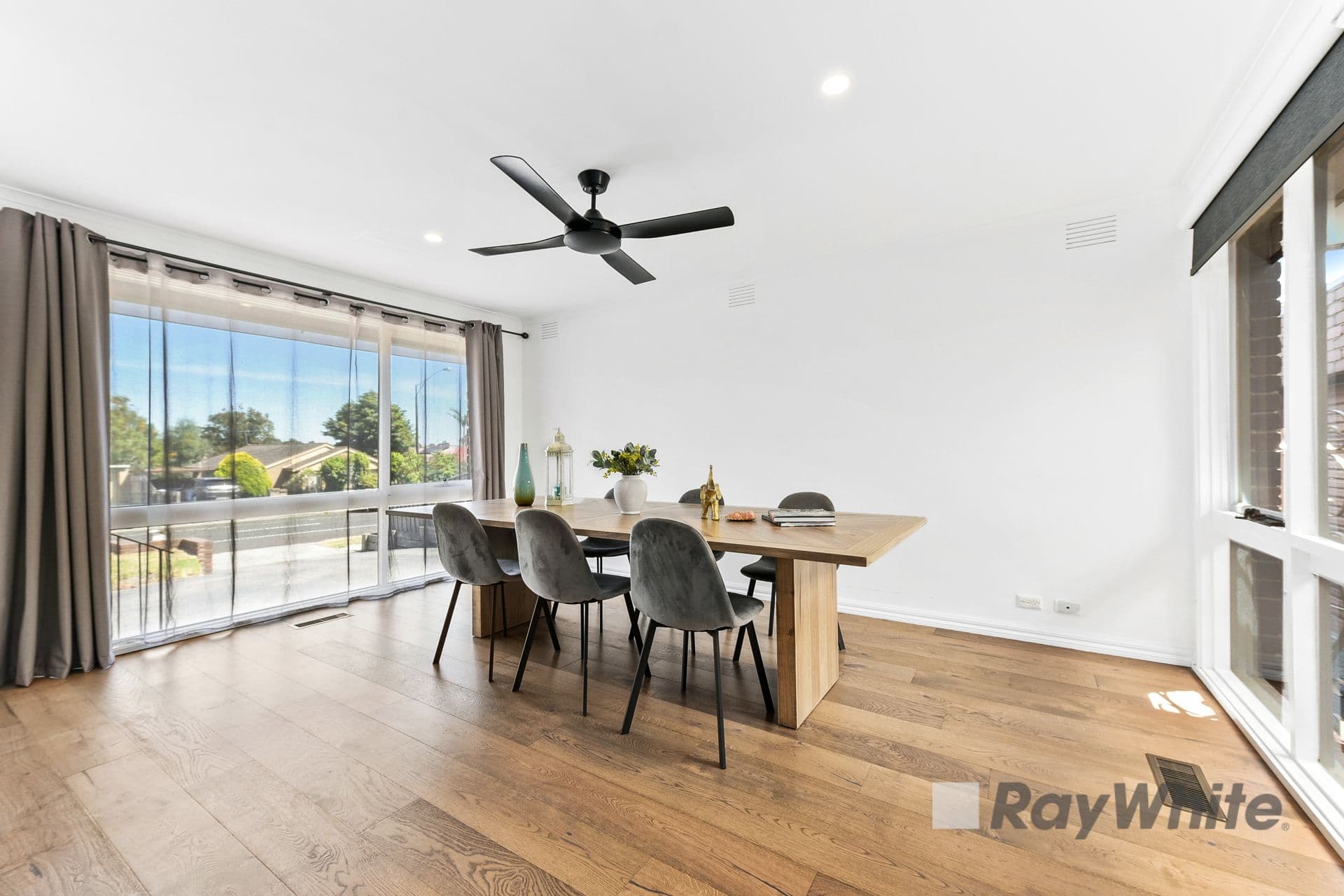 26 John Fawkner Drive, Endeavour Hills VIC 3802, Endeavour Hills - Thumbnail 4