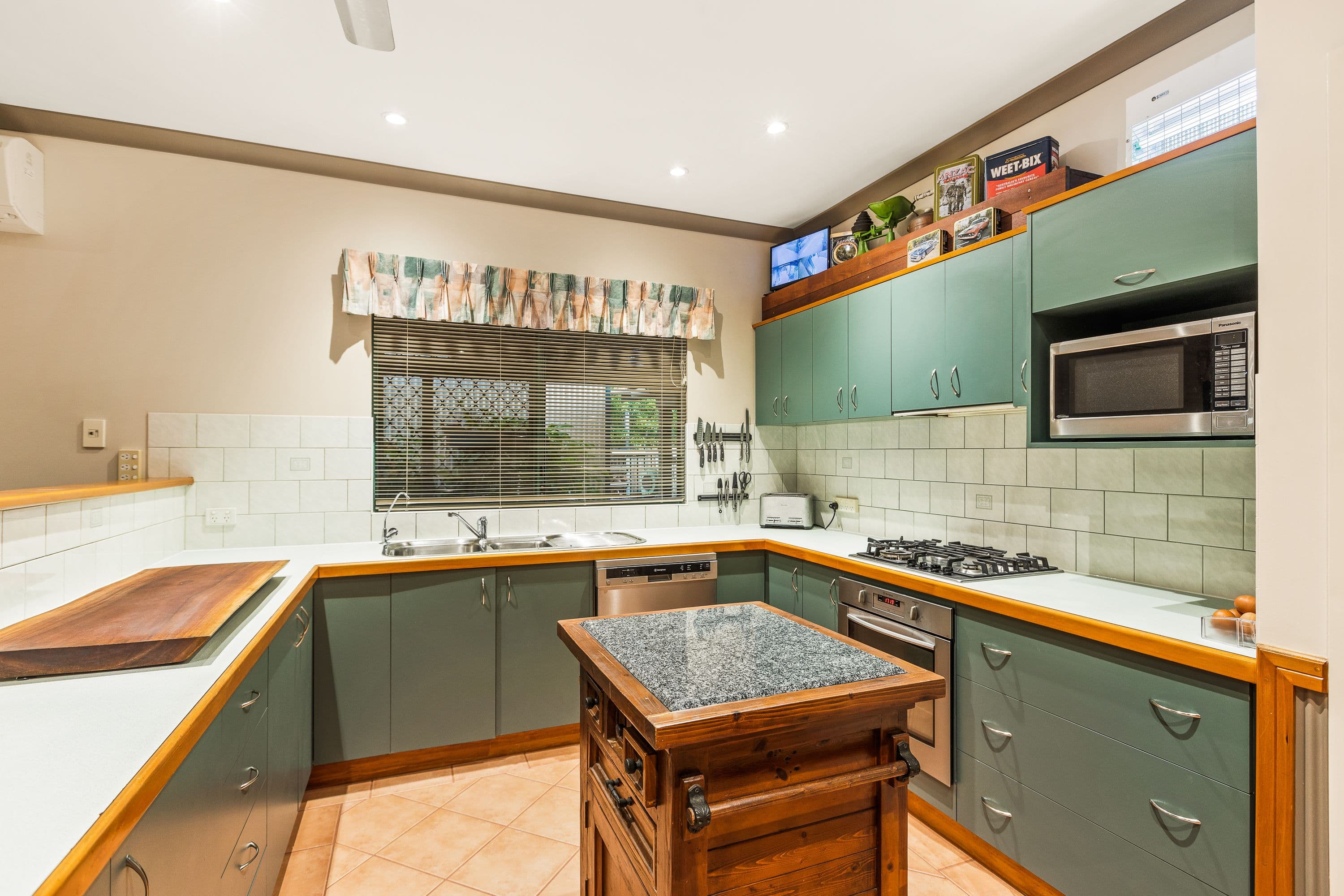 112 Sanderling Drive, Djugun WA 6725, Djugun - Thumbnail 4