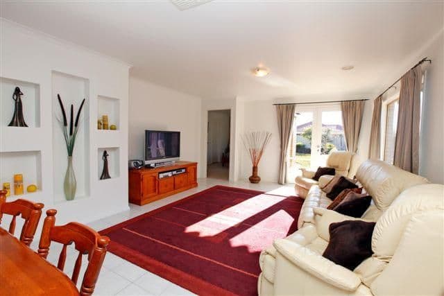 46 Lakes Drive, CRAIGIEBURN VIC 3064, Craigieburn - Thumbnail 4