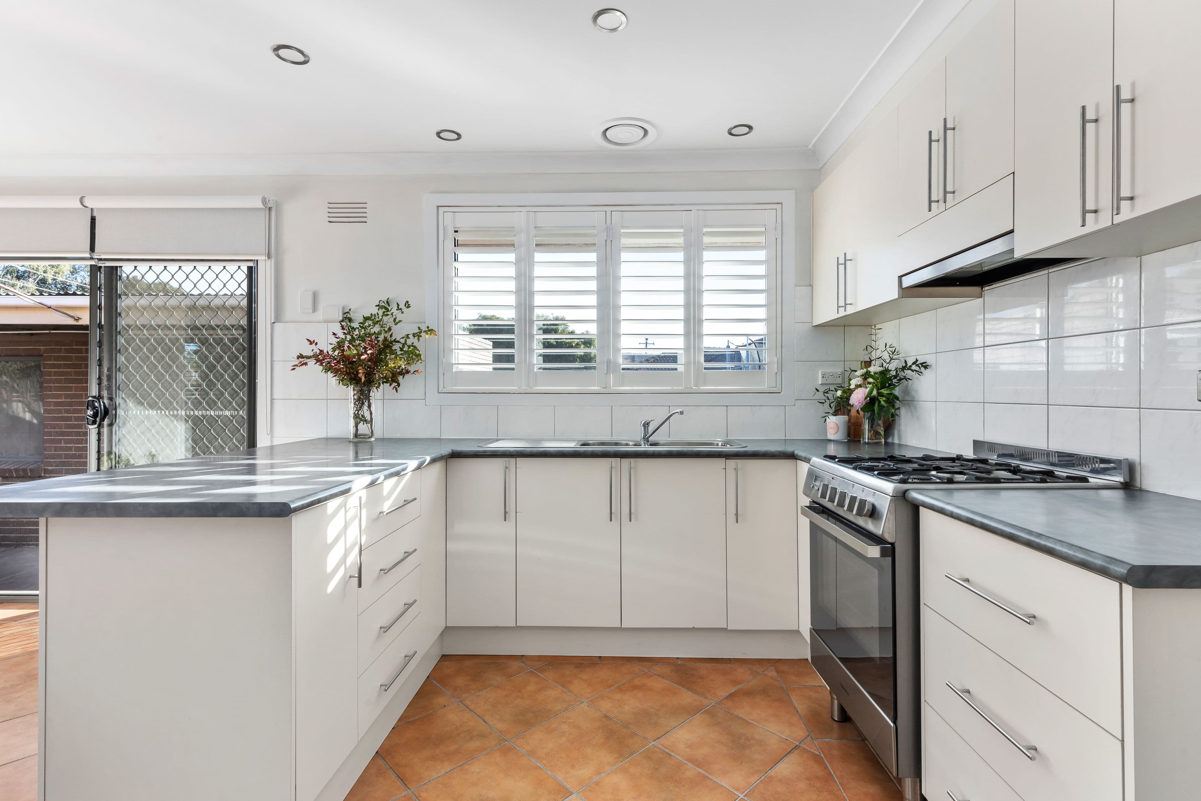 12 Scherman Drive, Altona Meadows VIC 3028, Altona Meadows - Thumbnail 2