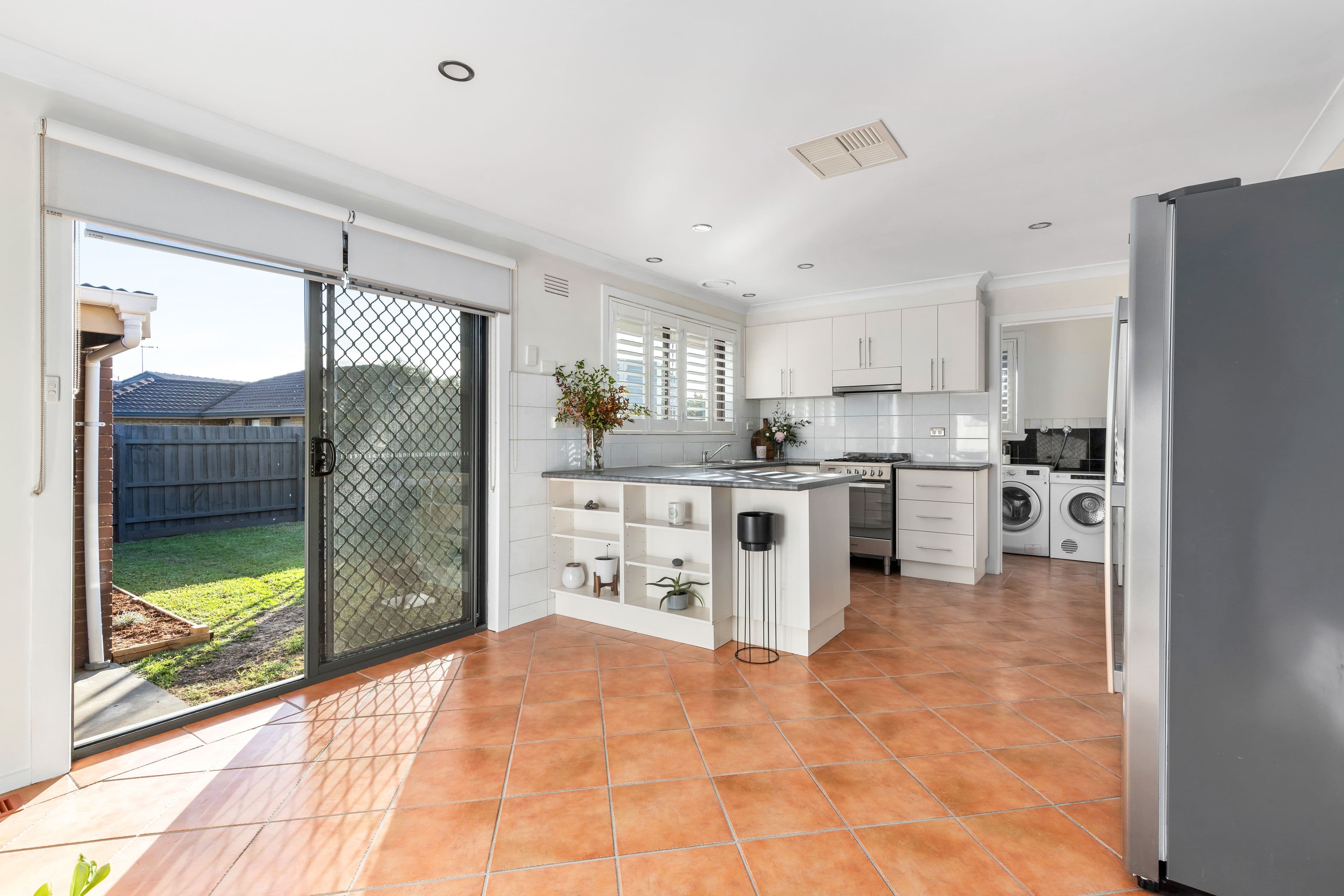 12 Scherman Drive, Altona Meadows VIC 3028, Altona Meadows - Thumbnail 4