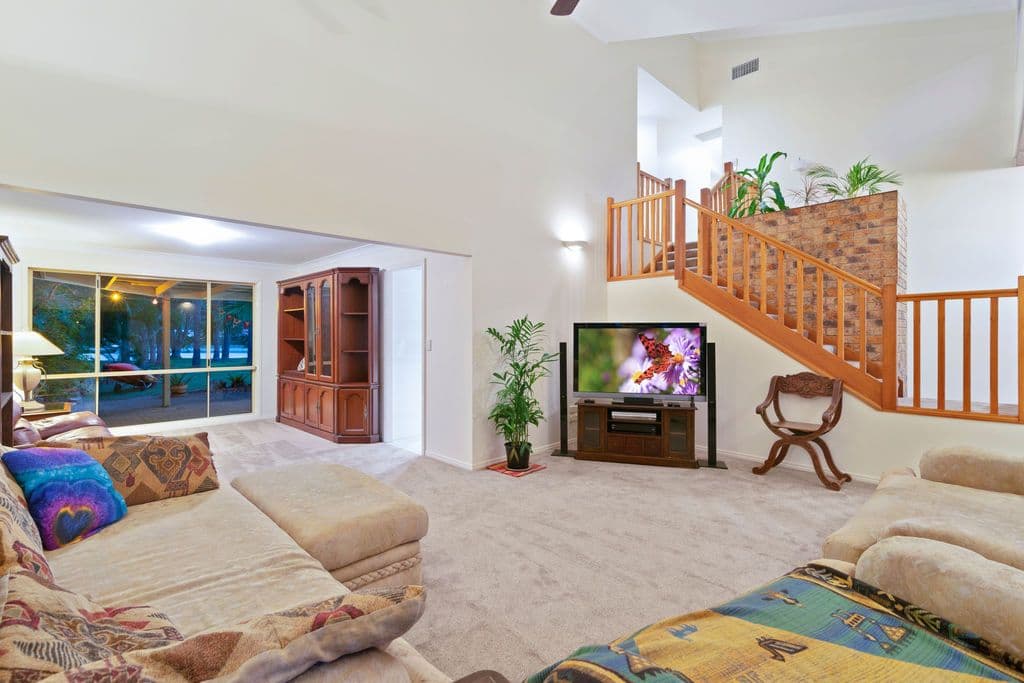 24 Foreshore Close, Elanora QLD 4221, Elanora - Thumbnail 2