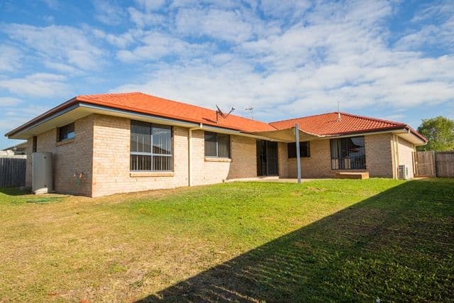 13 Ridgemont Street, UPPER COOMERA QLD 4209, Upper Coomera - Thumbnail 4