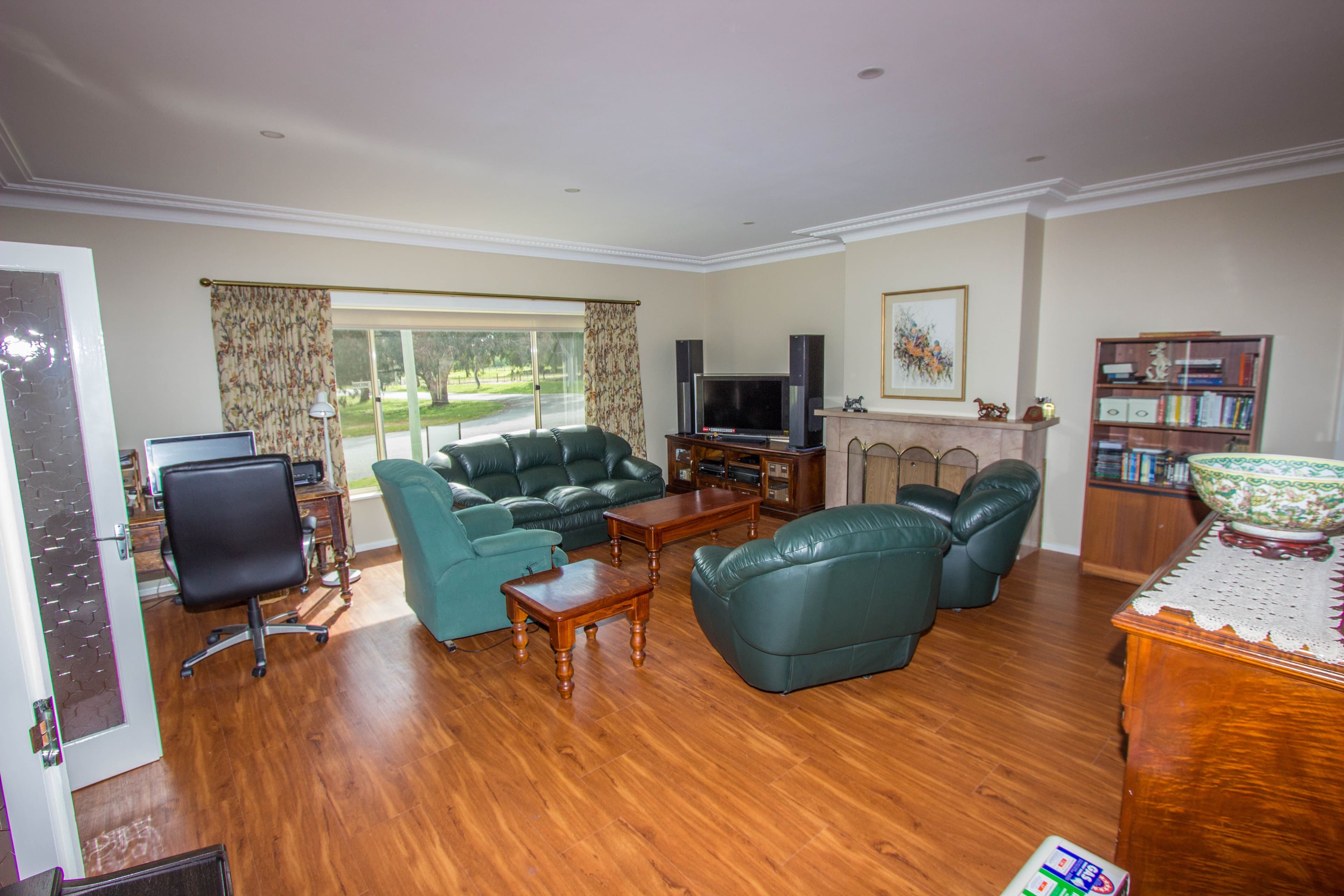 2 Riverine Street, Narrandera - Thumbnail 3