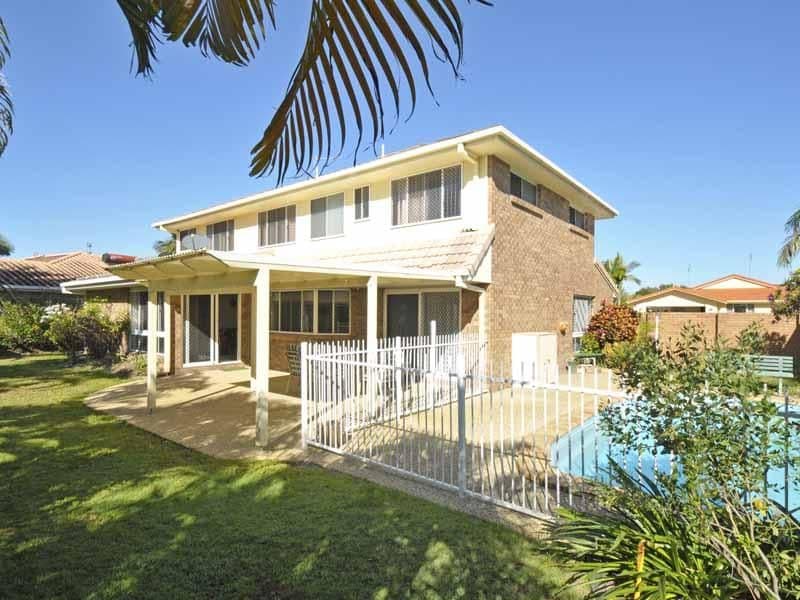 26 Portobello Drive, MERMAID WATERS QLD 4218, Mermaid Waters - Thumbnail 3