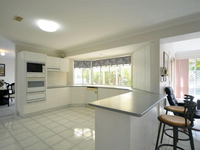 26 Portobello Drive, MERMAID WATERS QLD 4218, Mermaid Waters - Thumbnail 6