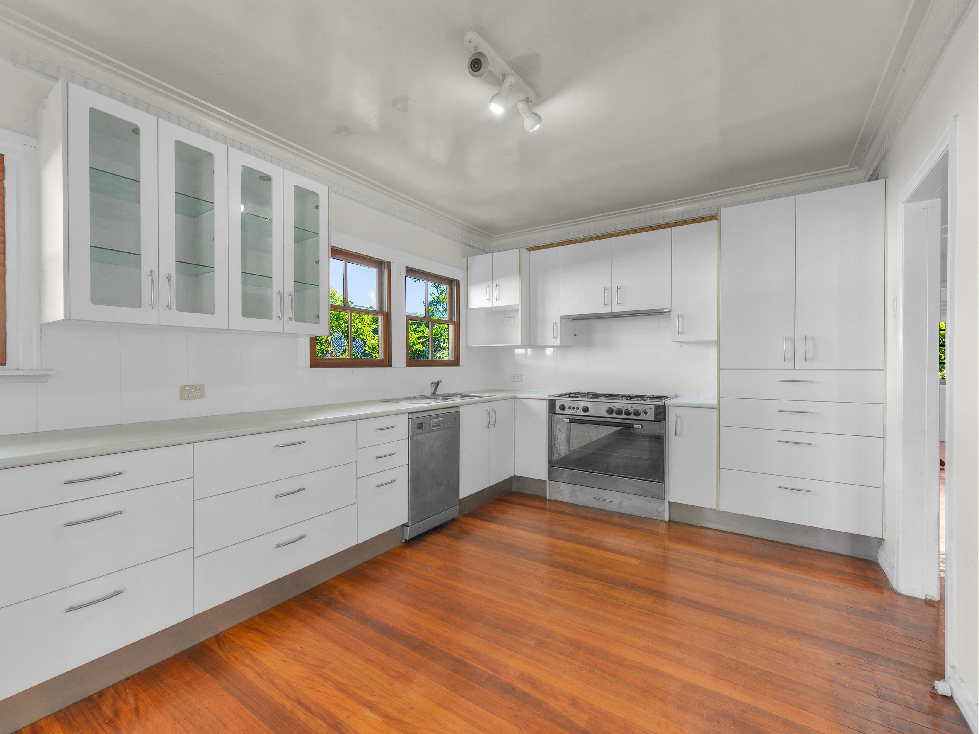 7 Gabon Street, Stafford QLD 4053, Stafford - Thumbnail 4