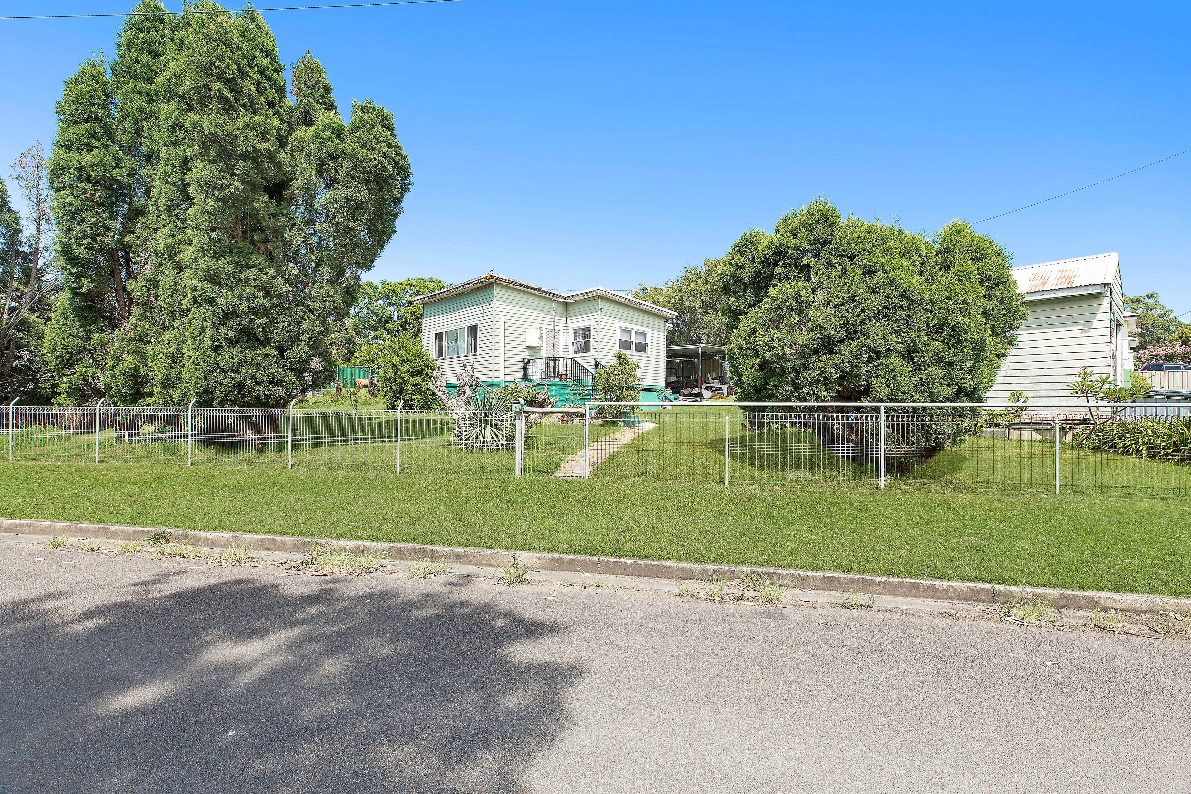 4 Blair Street, Teralba NSW 2284, Teralba - Thumbnail 2