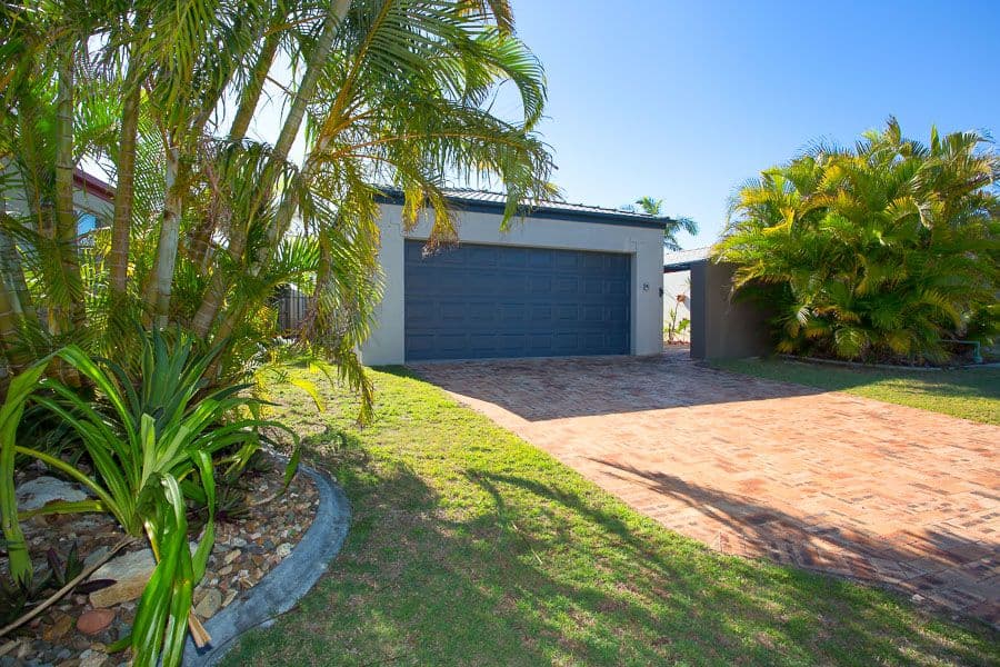 19 Headsail Drive, BANKSIA BEACH QLD 4507, Banksia Beach - Thumbnail 5