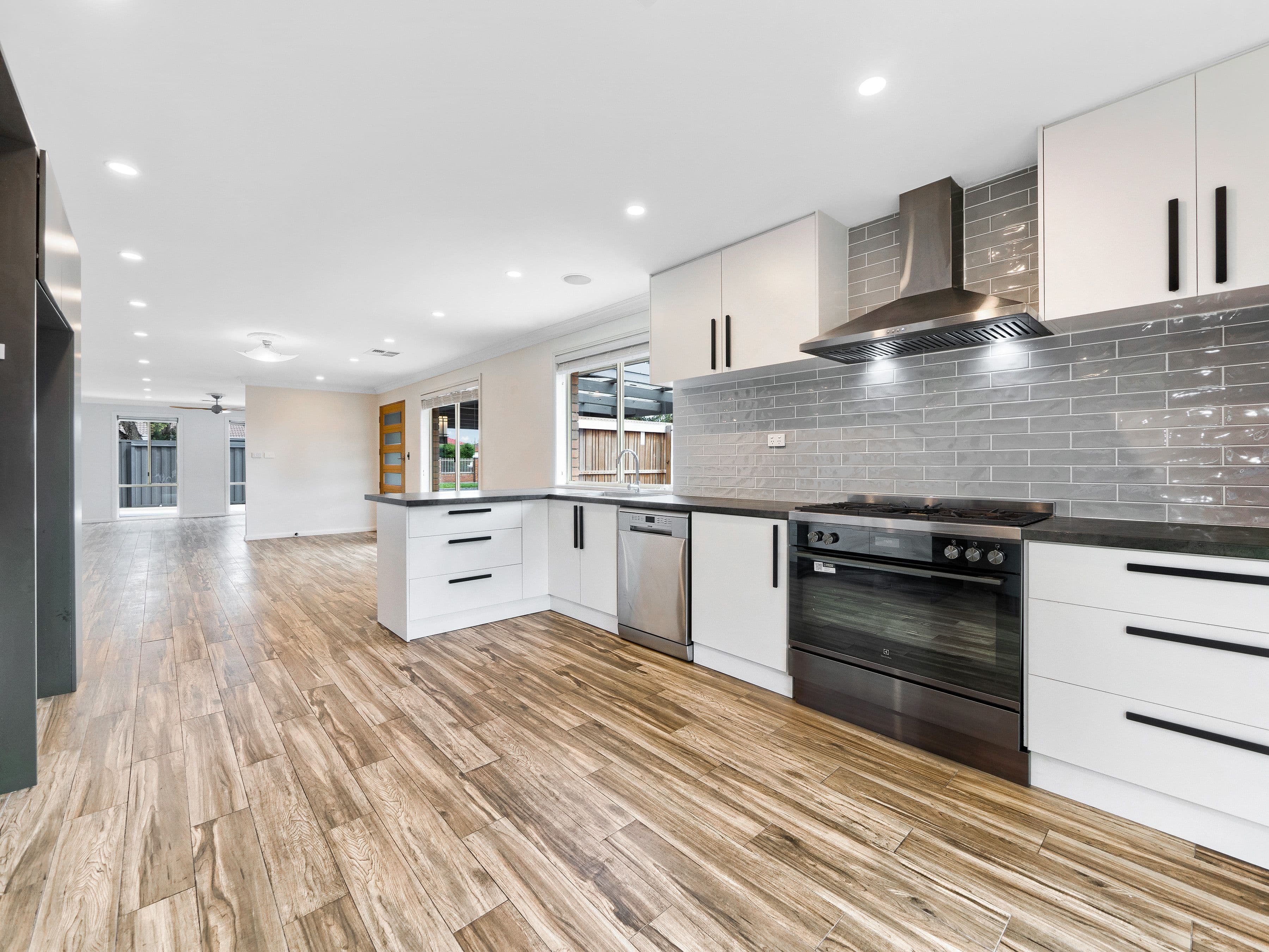 23 Rouse Street, Cranbourne VIC 3977, Cranbourne - Thumbnail 6