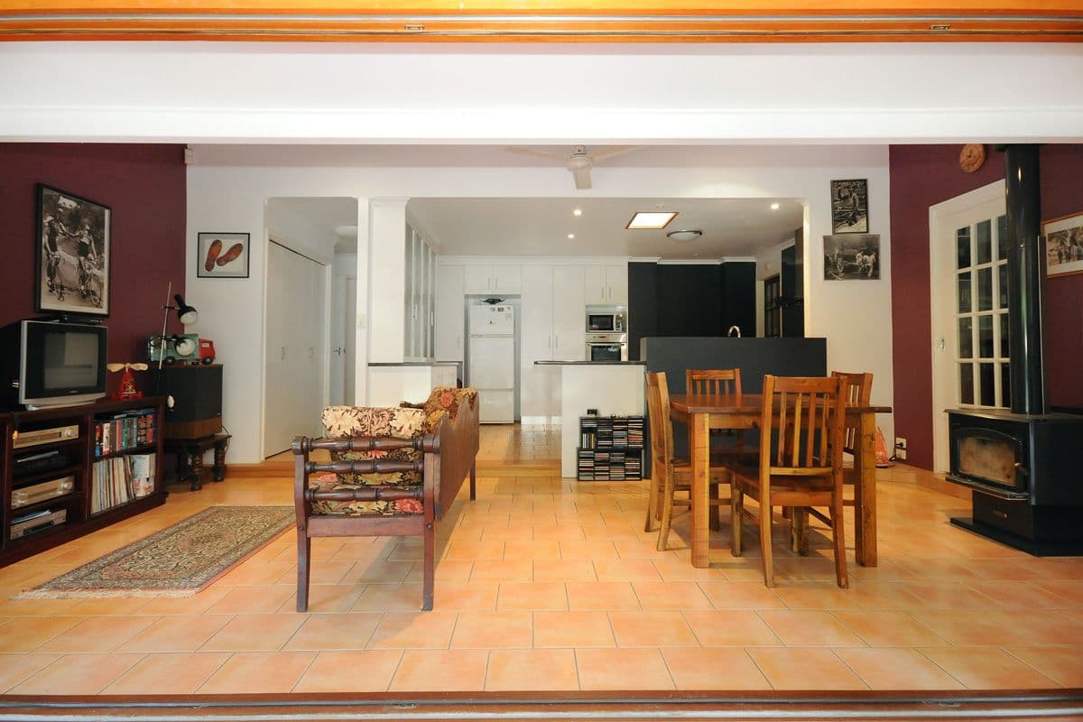 8 Cooloola Drive, RANGEVILLE QLD 4350, Rangeville - Thumbnail 2