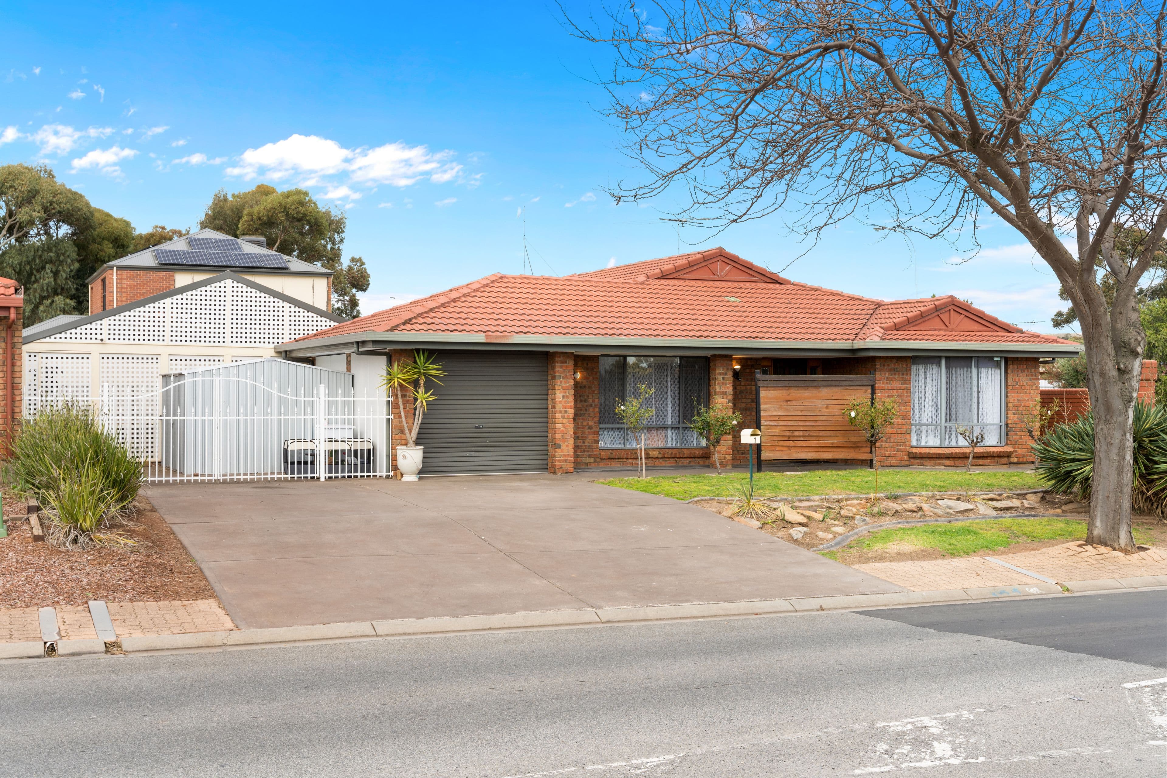 1 Somerset Grove, Craigmore SA 5114, Craigmore - Thumbnail 2