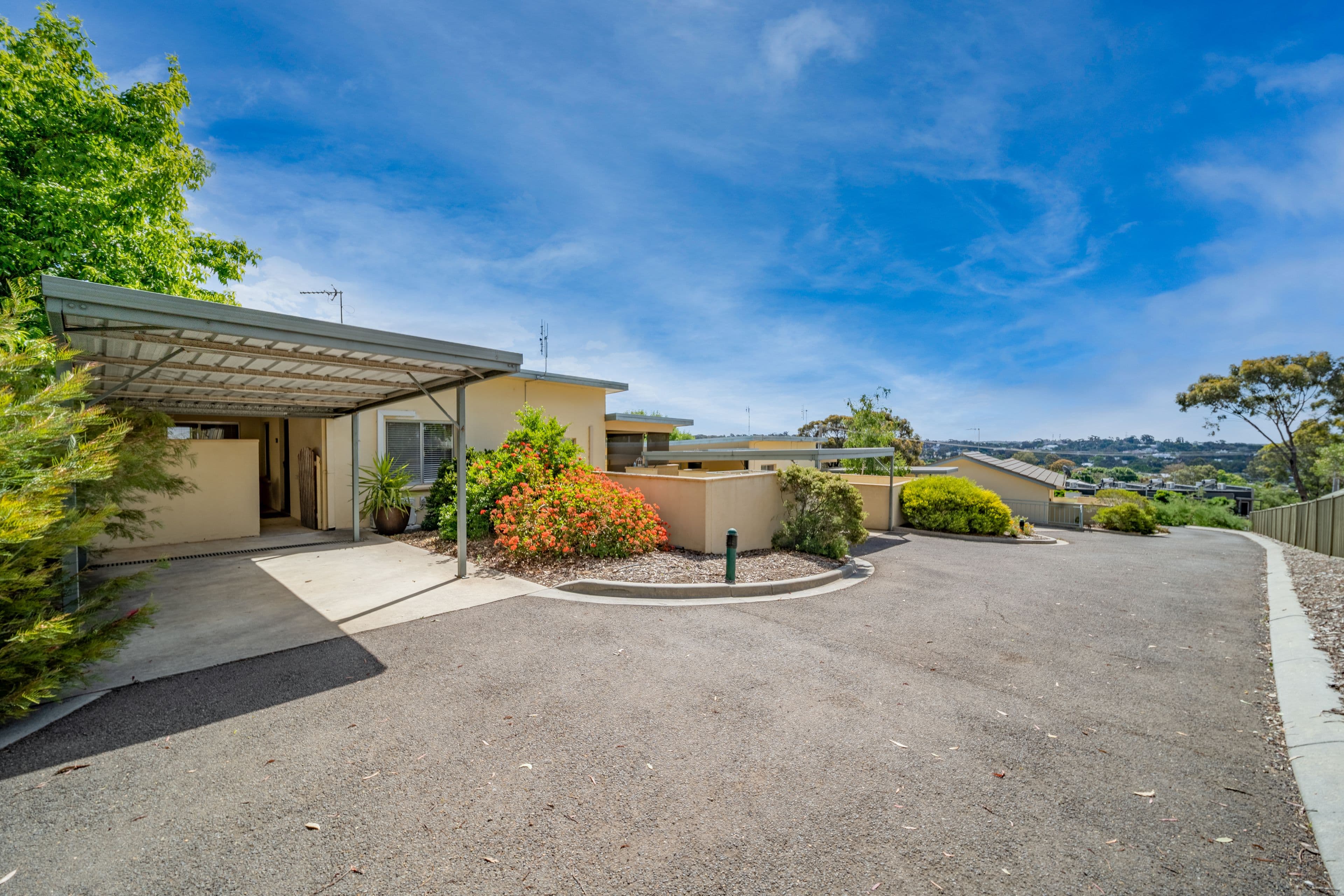 6 Race Street, Flora Hill VIC 3550, Flora Hill - Thumbnail 2