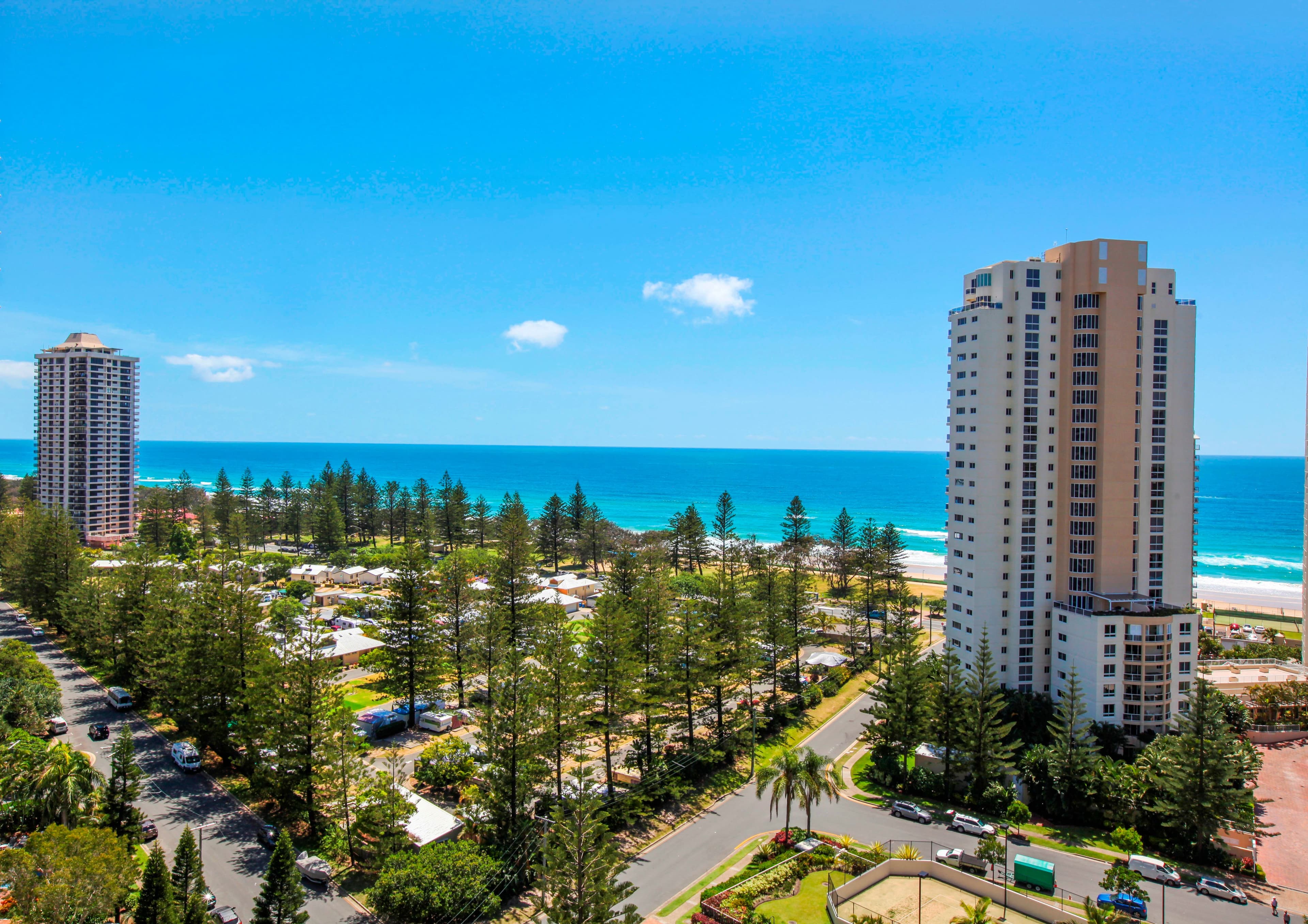 11 Peak Avenue, Main Beach QLD 4217, Main Beach - Thumbnail 2