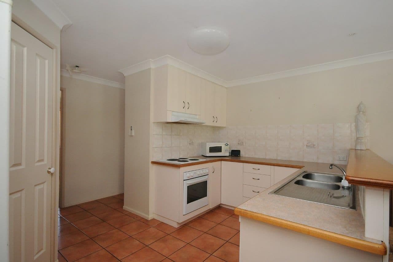 4 Biscay Court, GLENVALE QLD 4350, Glenvale - Thumbnail 4