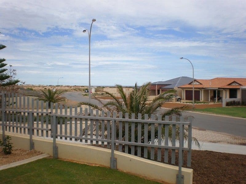 175 Glenfield Beach Drive, GLENFIELD WA 6532, Glenfield - Thumbnail 3